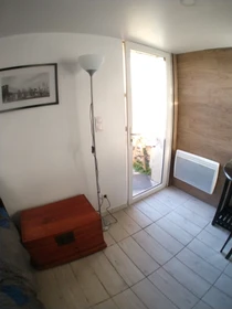 Great studio apartment in Marseille