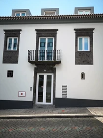 Appartement entièrement meublé à Ponta Delgada