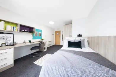Chambre à louer avec lit double Cardiff