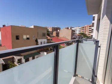 Komplette Wohnung voll möbliert in Valencia