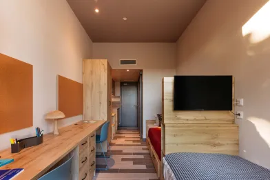 Mehrbettzimmer in 3-Zimmer-Wohnung Coimbra