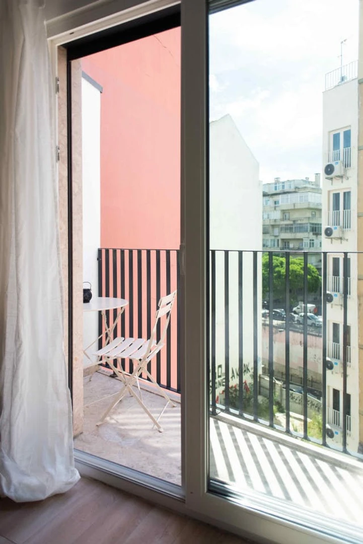 Habitación privada muy luminosa en Lisboa