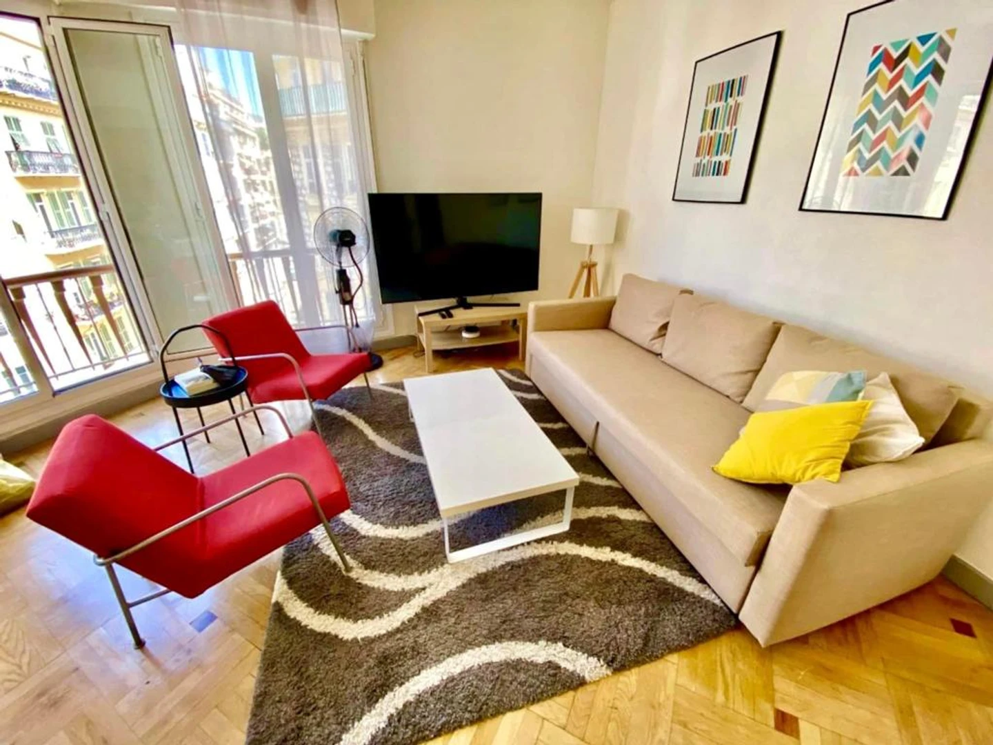 Apartamento totalmente mobilado em Nice