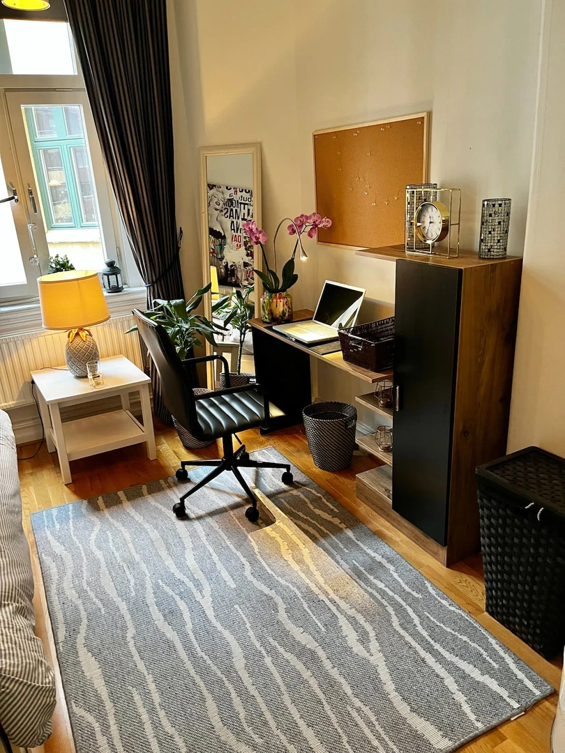 Chambre à louer dans un appartement en colocation à Göteborg