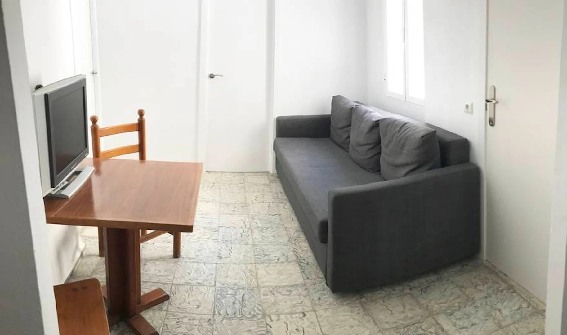 Pokój do wynajęcia z podwójnym łóżkiem w Kordoba