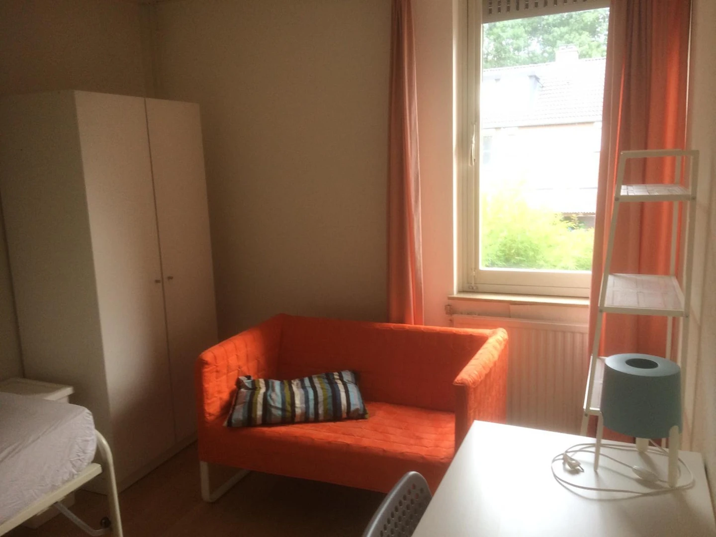 Renting rooms by the month in Maastricht