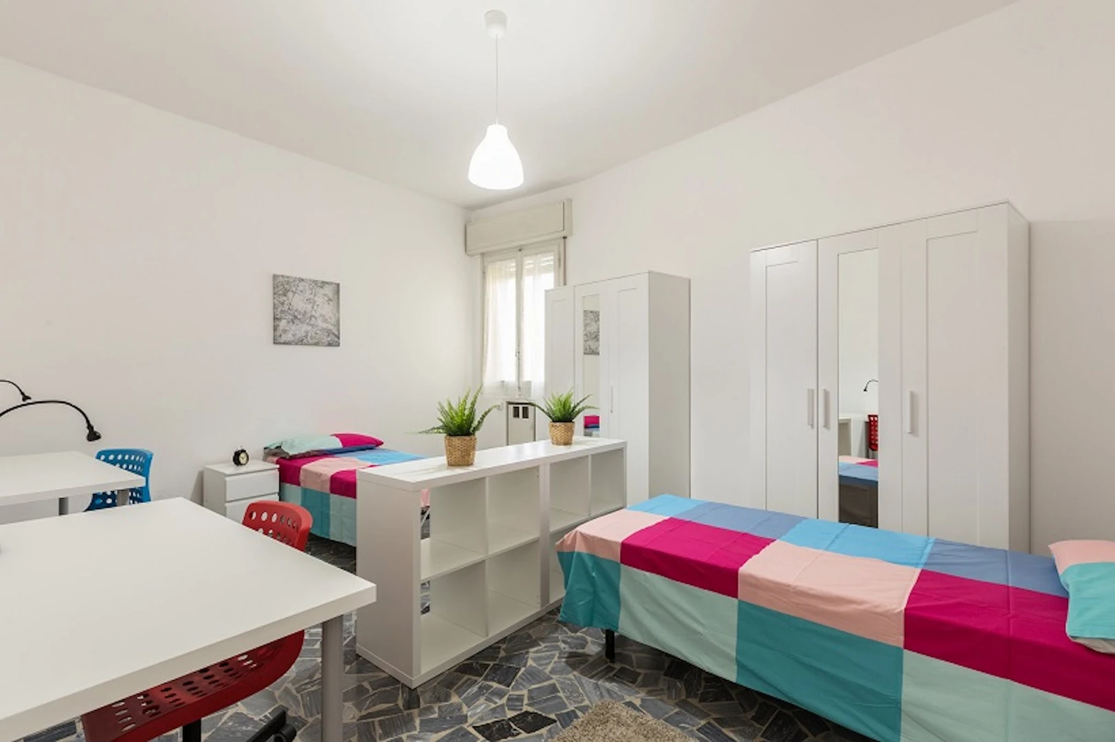 Alquiler de habitación compartida muy luminosa en Bolonia