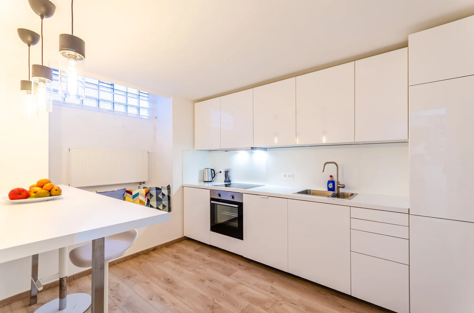 Renting rooms by the month in Bruxelles/brussels