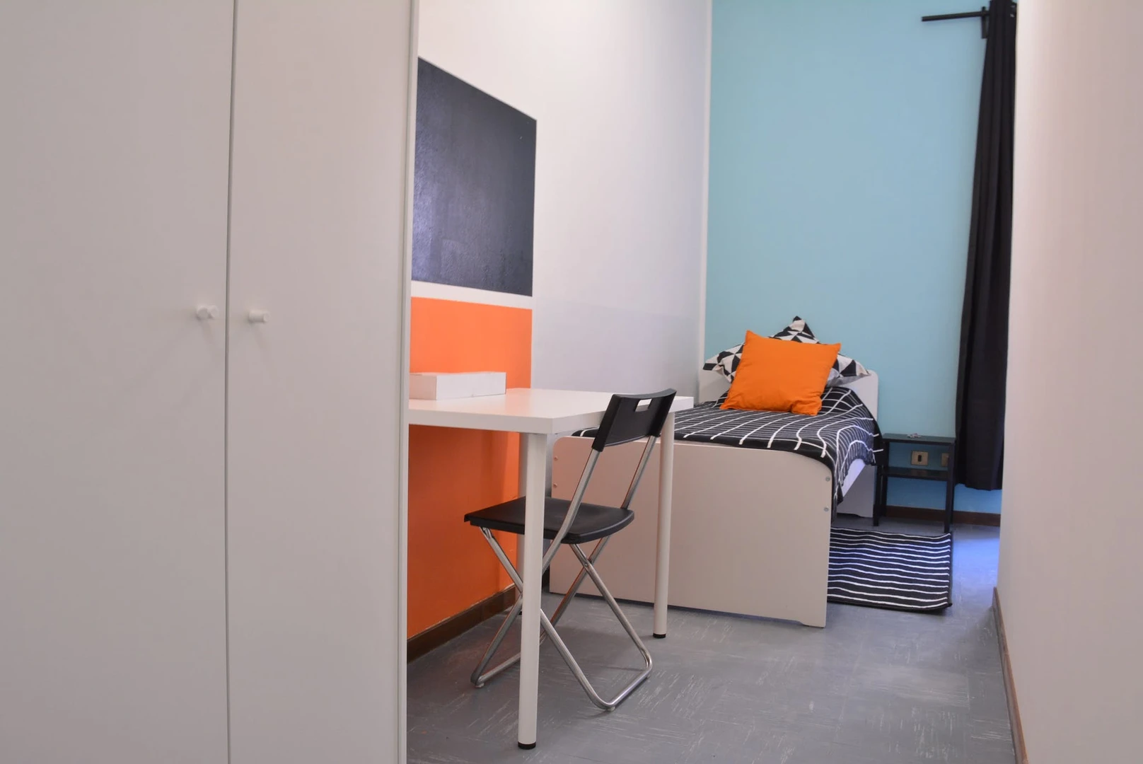 Room for rent with double bed Casteddu/cagliari