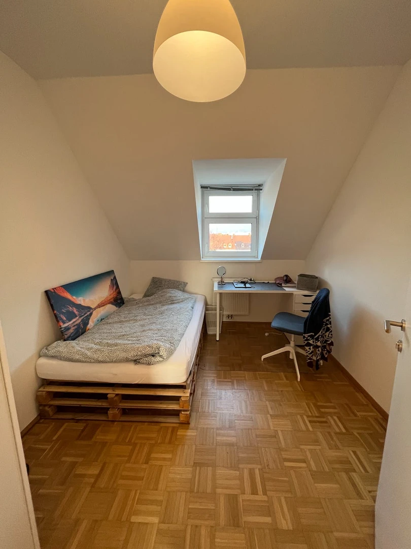 Alquiler de habitación en piso compartido en Linz