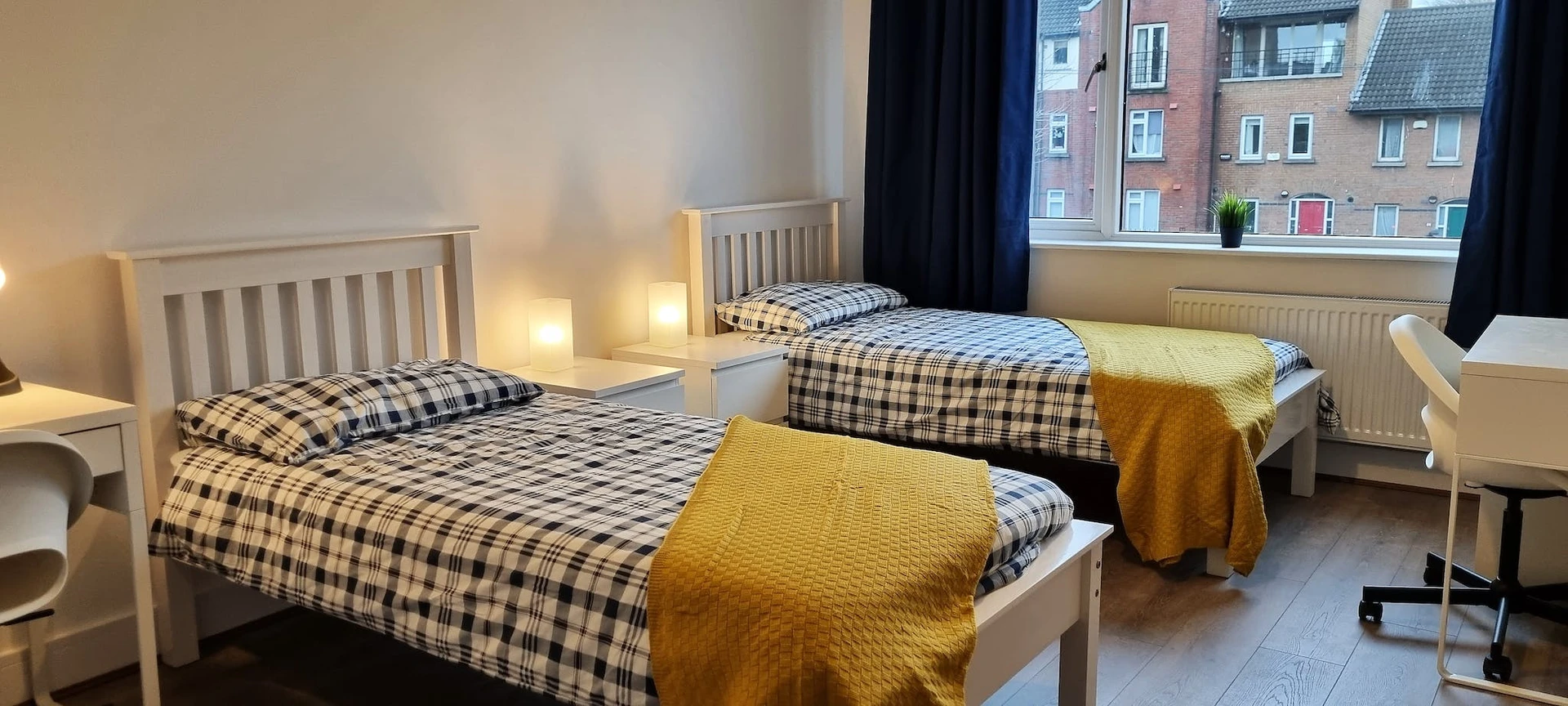Cheap shared room in Dublin