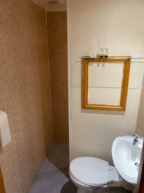 Cheap private room in Brighton