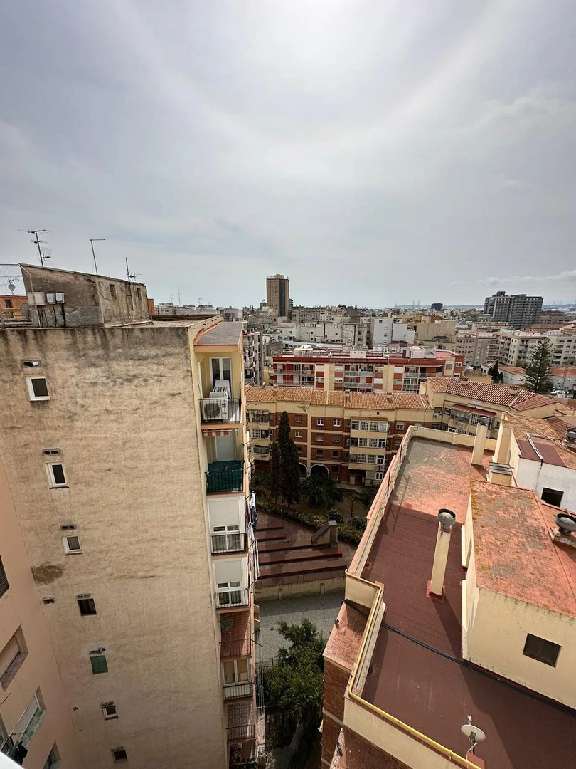 Pokój do wynajęcia we wspólnym mieszkaniu w Tarragona