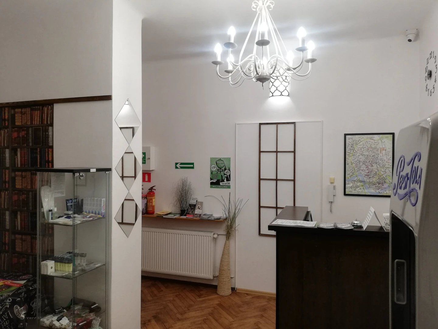 Shared room with desk in Krakow