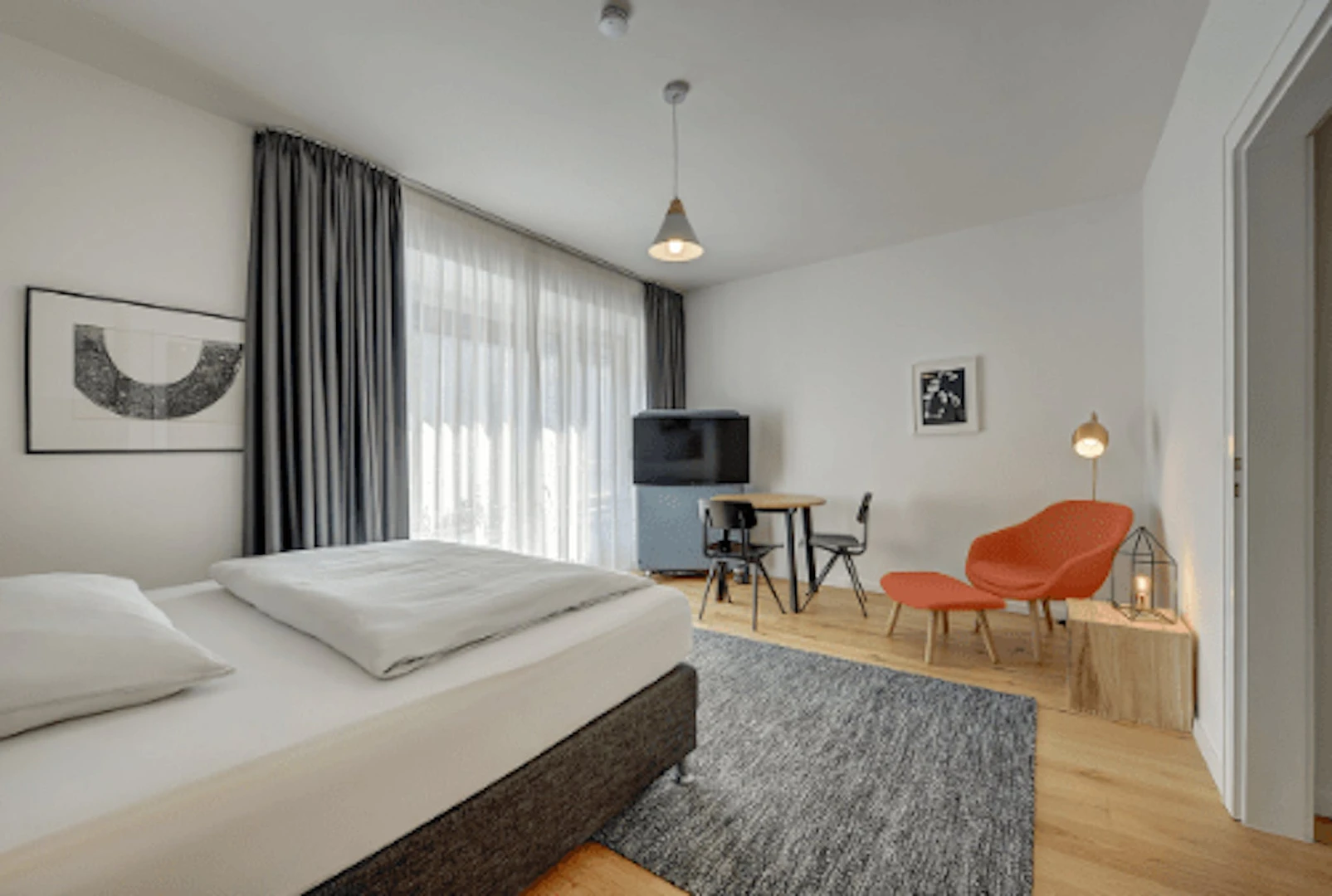 Alojamiento con 3 habitaciones en Düsseldorf