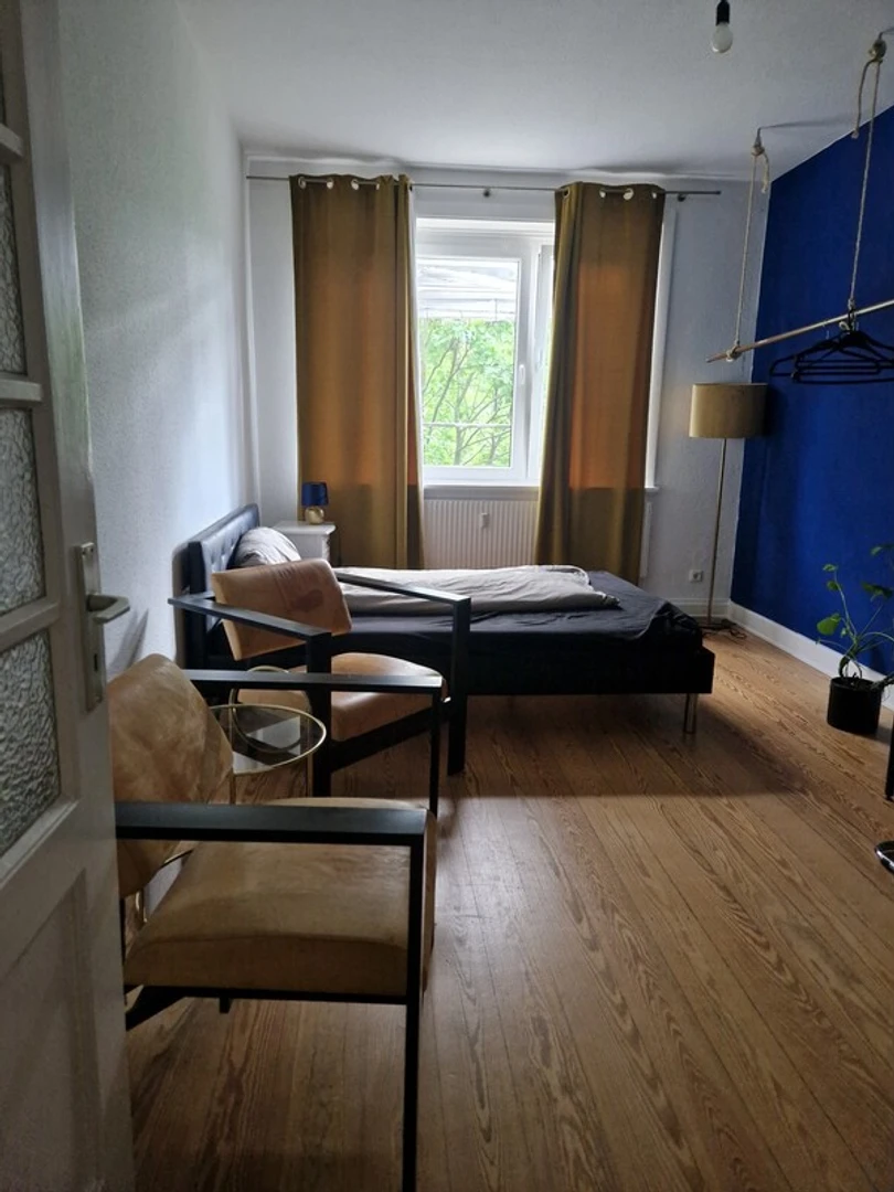 Bright private room in Hamburg