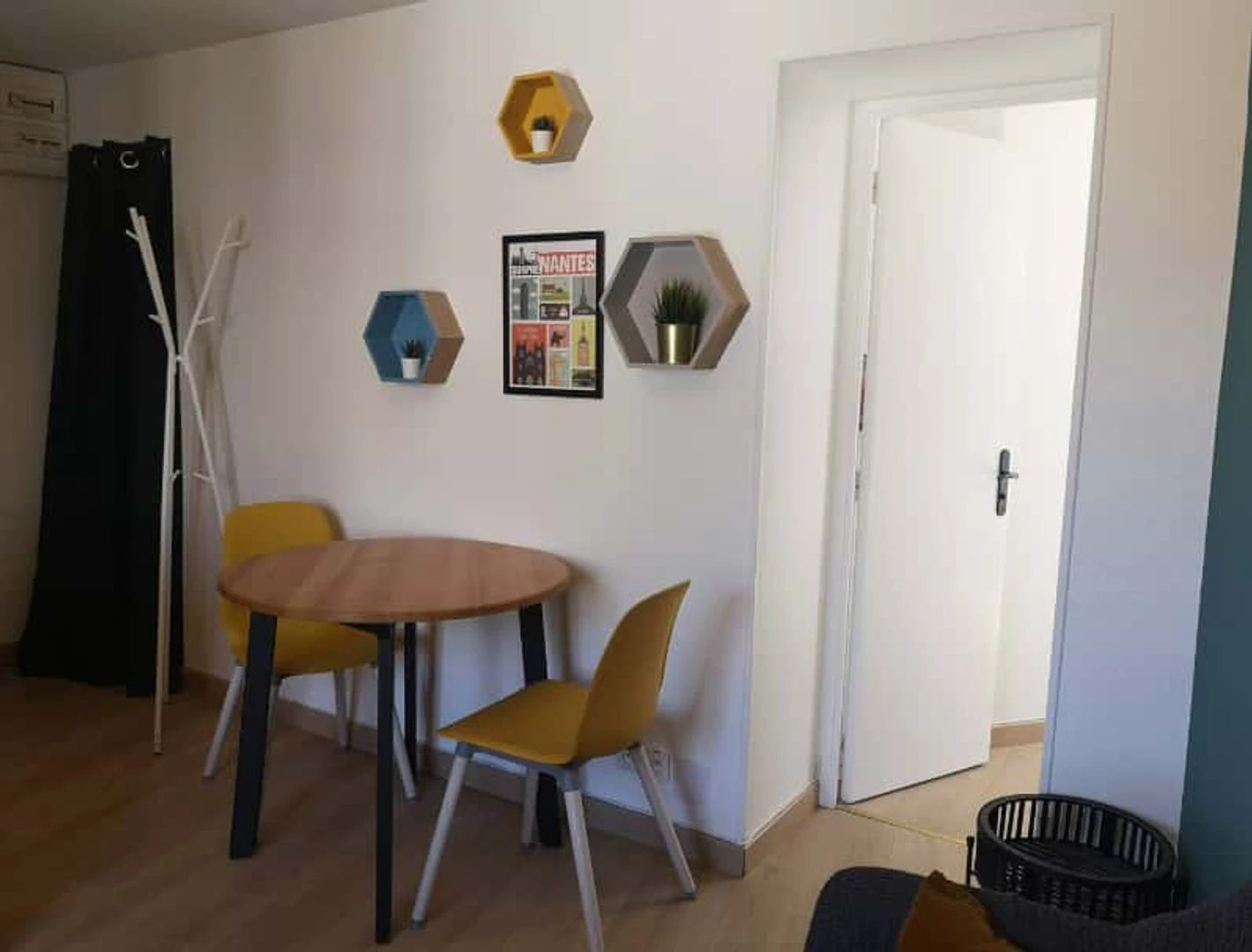 Alojamiento con 3 habitaciones en Nantes