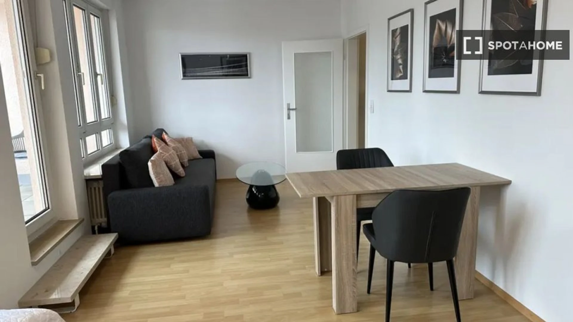 Stylowe mieszkanie typu studio w Monachium