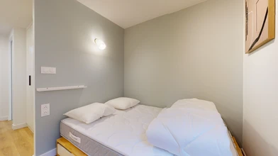 Zimmer mit Doppelbett zu vermieten Lyon
