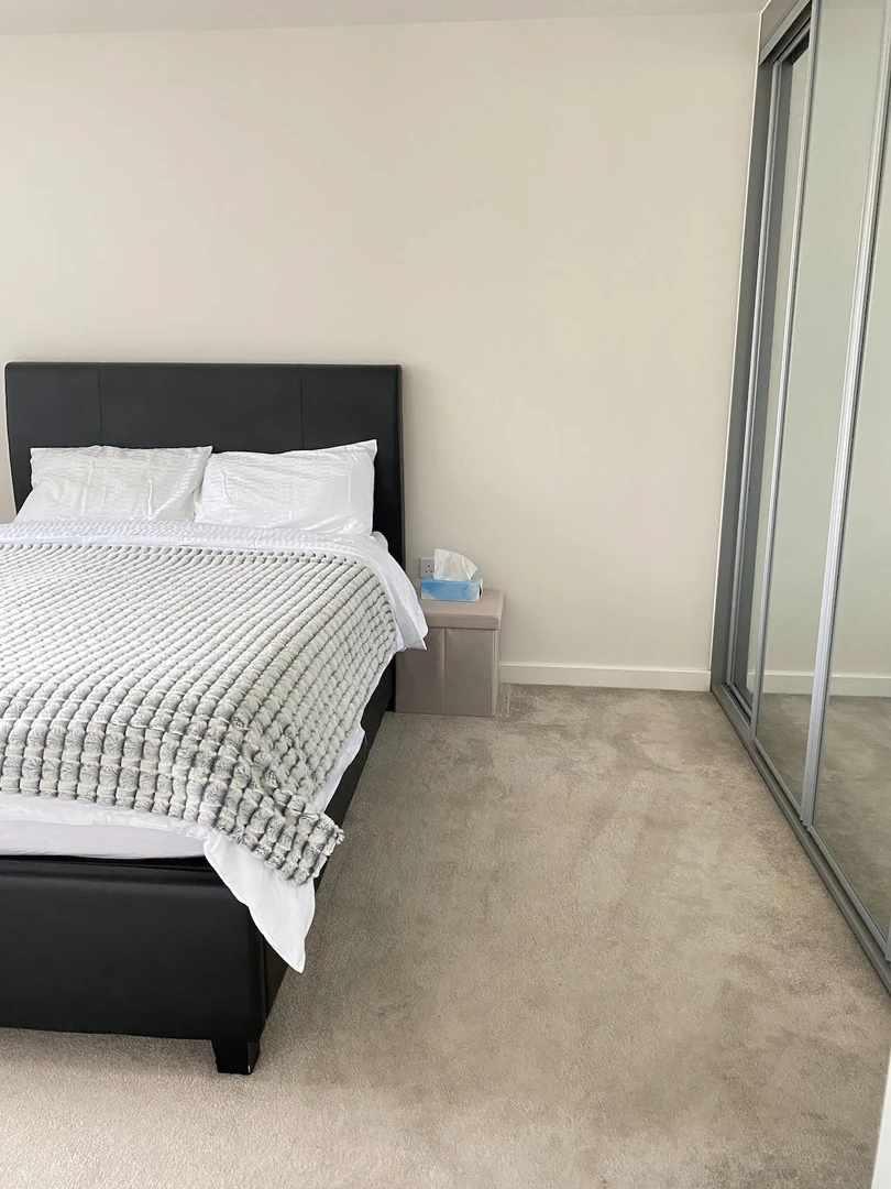 Two bedroom accommodation in Leicester