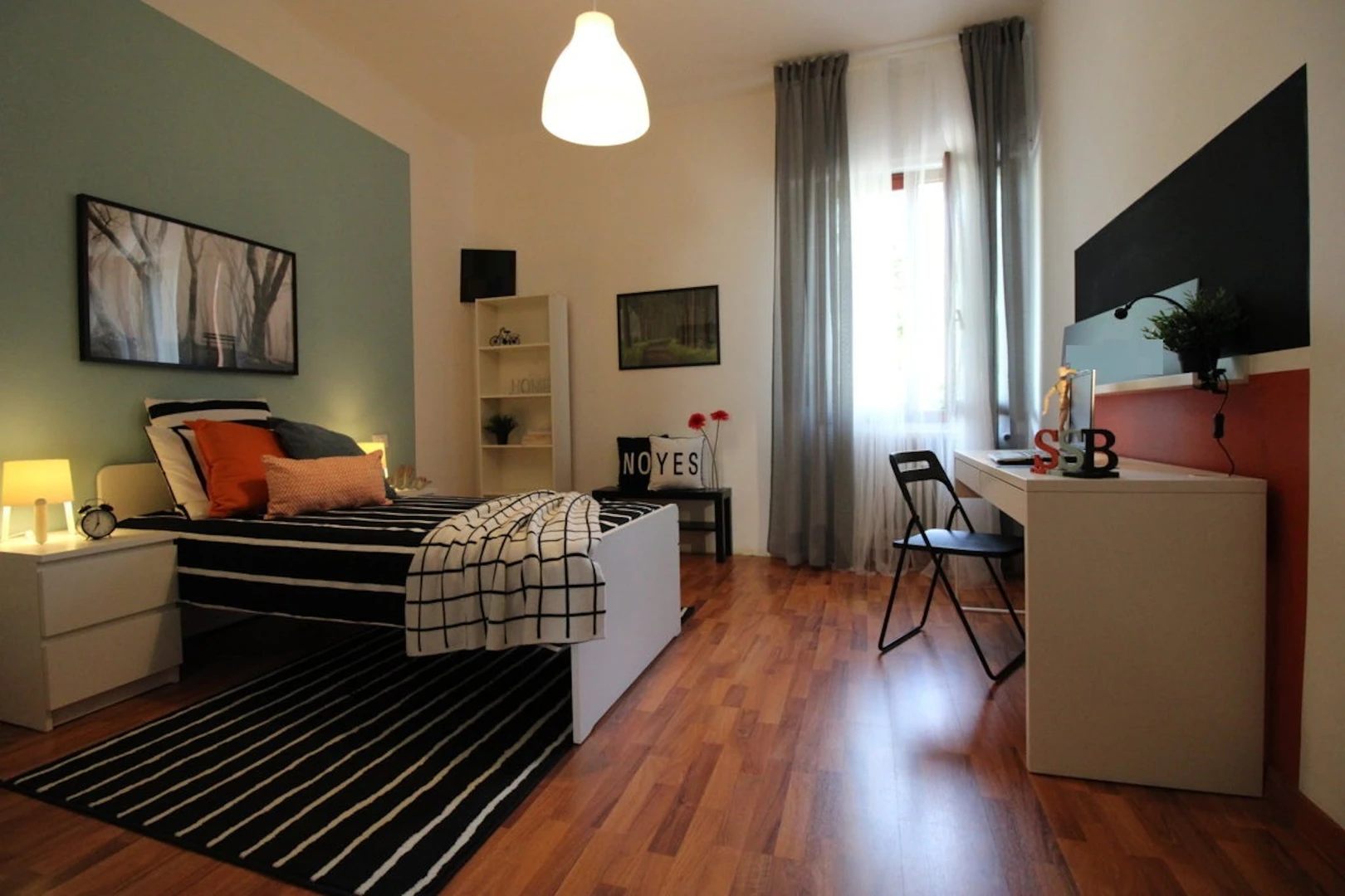 Cheap private room in Brescia