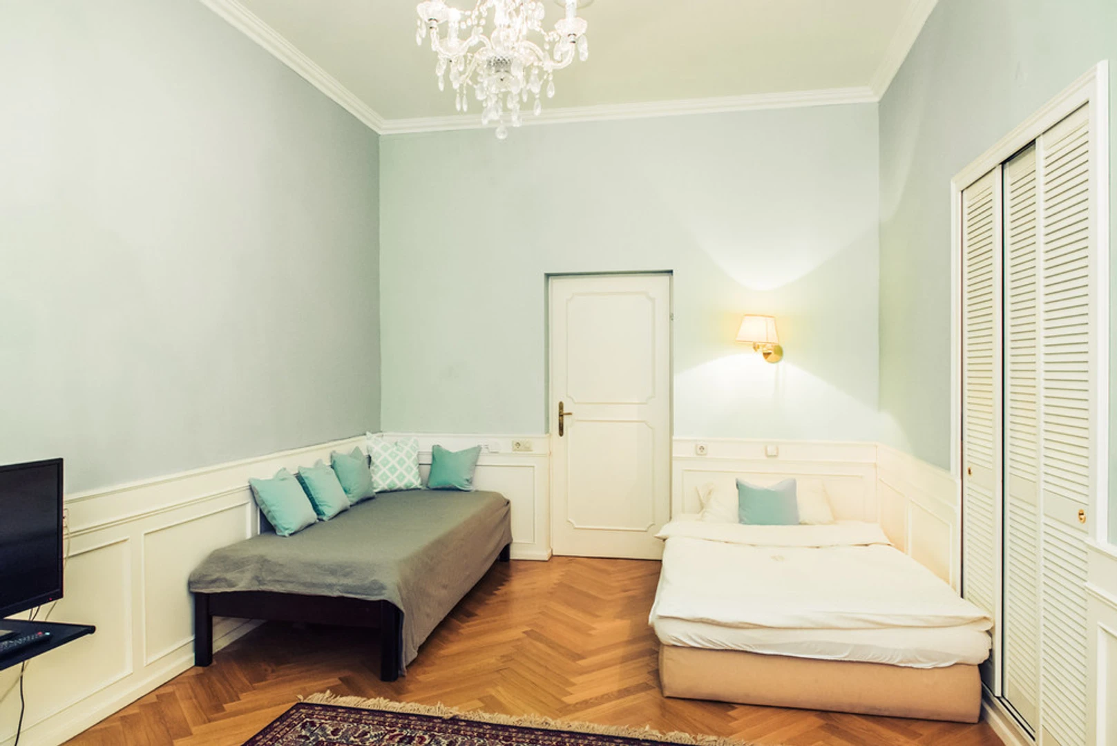 Entire fully furnished flat in Vienna