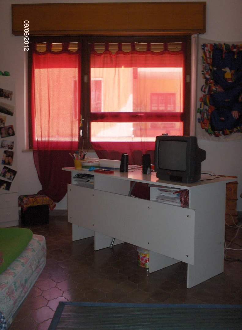 Room for rent in a shared flat in Reggio Calabria