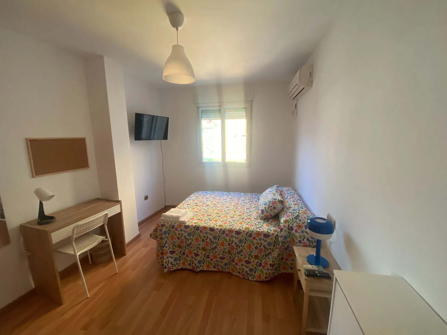 Shared room in 3-bedroom flat Malaga