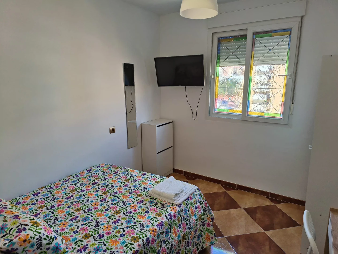 Habitación compartida con otro estudiante en Málaga