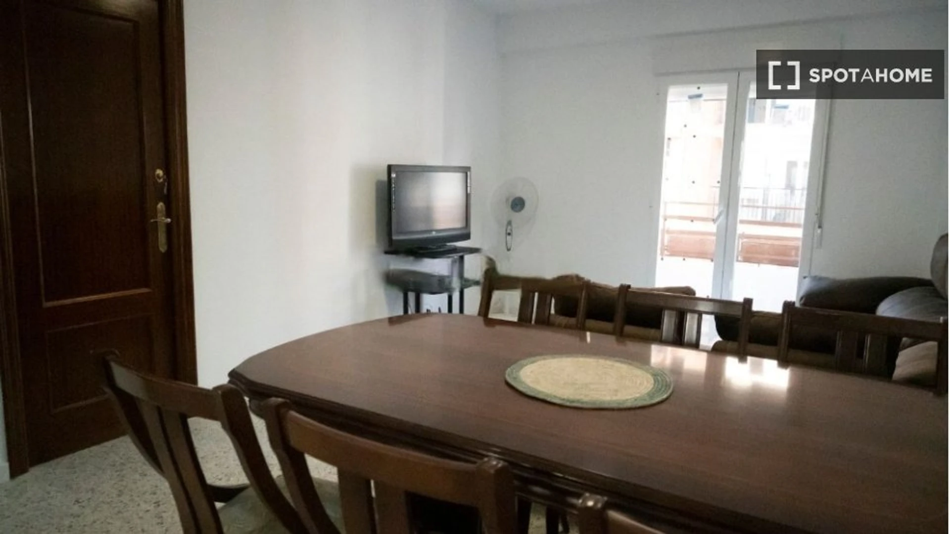 Jasny pokój prywatny w Kordoba