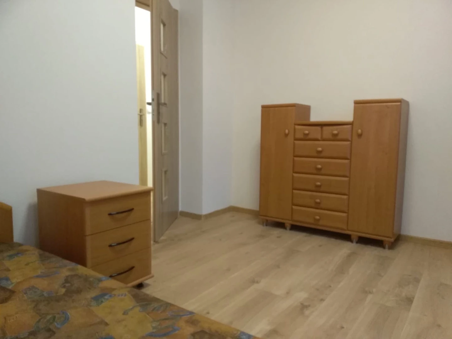 Poznań de çift kişilik yataklı kiralık oda