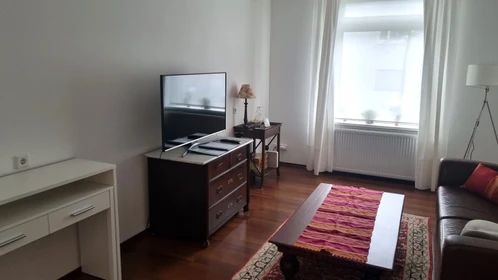 Cheap private room in Wuppertal
