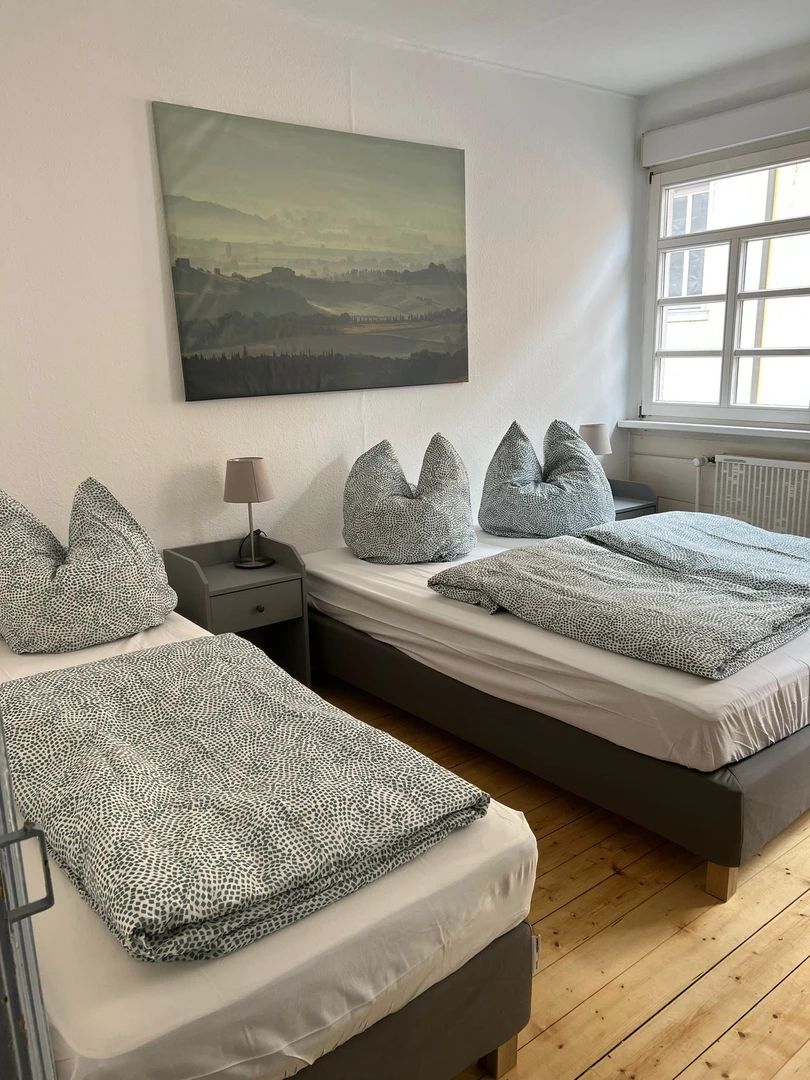 Quarto para alugar com cama de casal em Erlangen