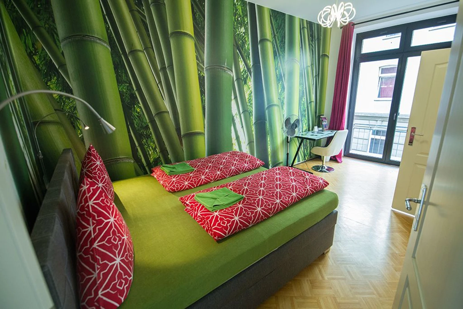 Bright private room in Koblenz
