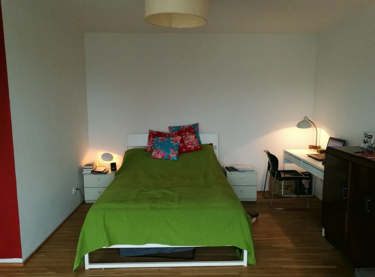Room for rent with double bed Cologne
