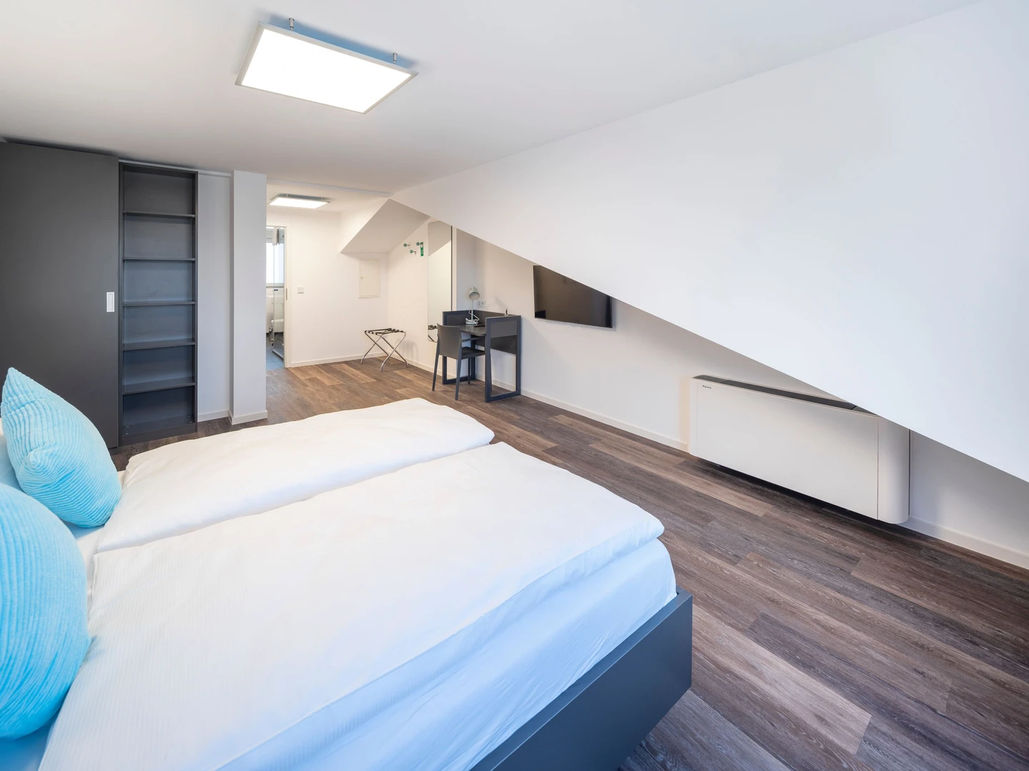 Zimmer mit Doppelbett zu vermieten Mannheim