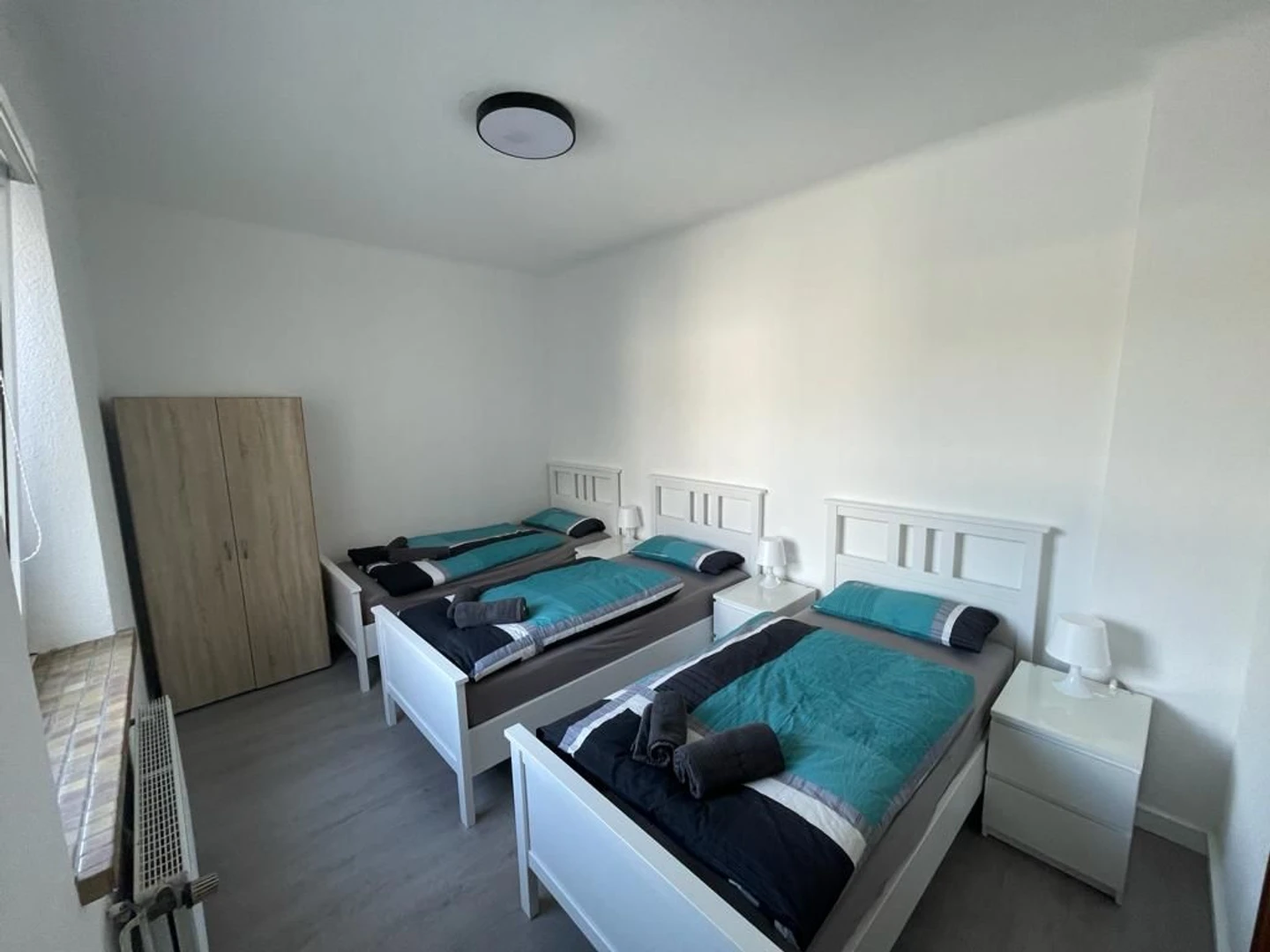 Chambre à louer avec lit double Bergisch Gladbach