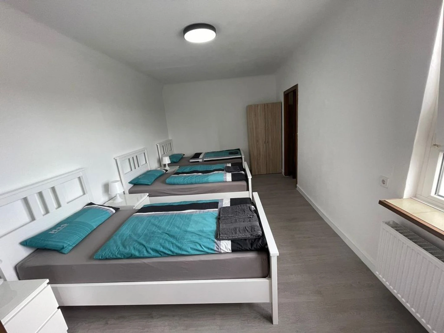 Cheap private room in Bergisch Gladbach