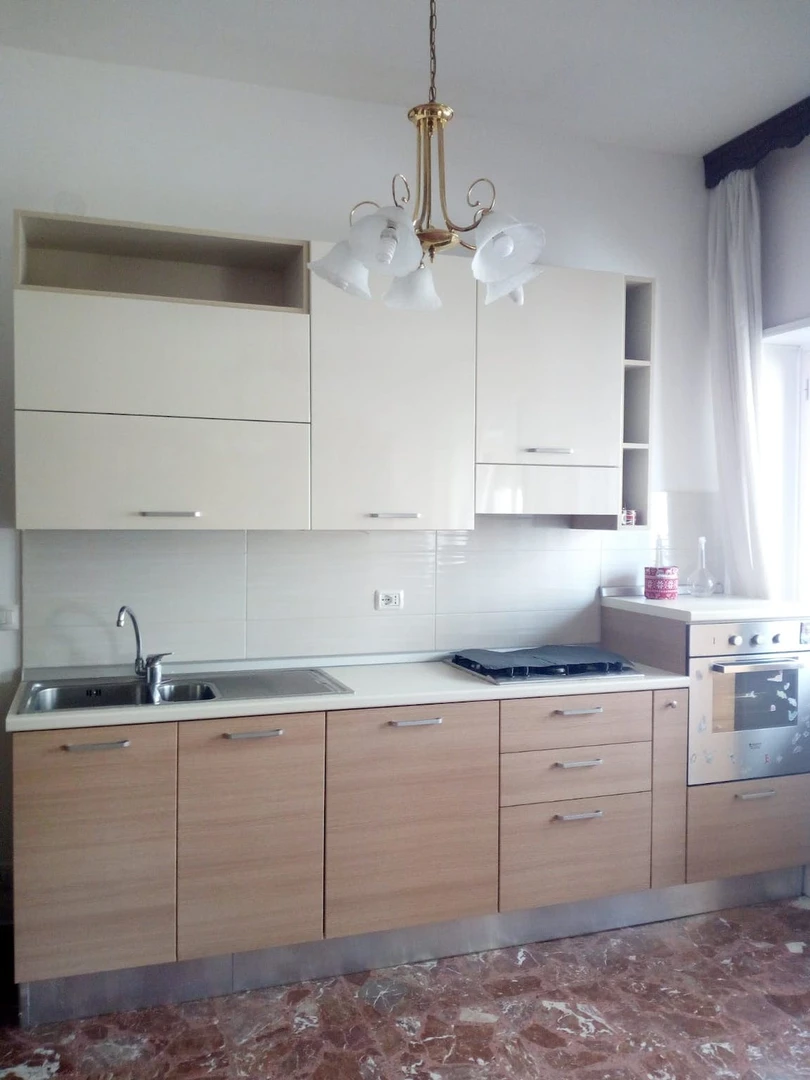 Cheap private room in Reggio Calabria