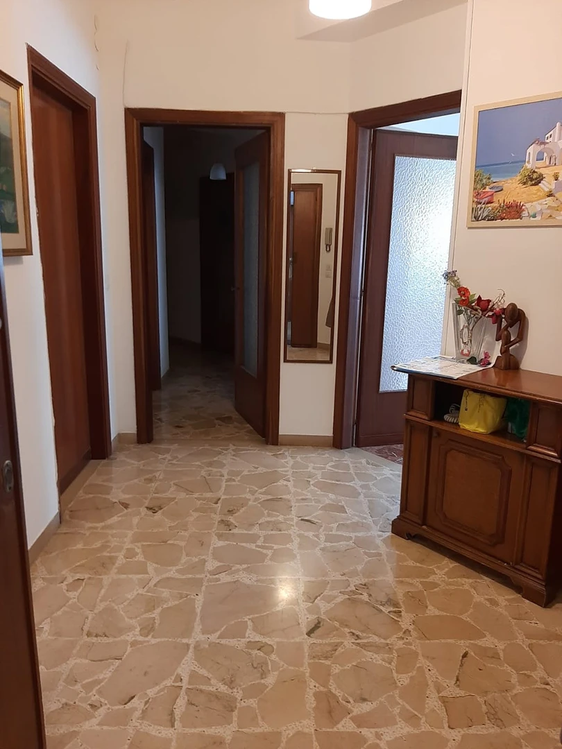 Cheap private room in Reggio Calabria