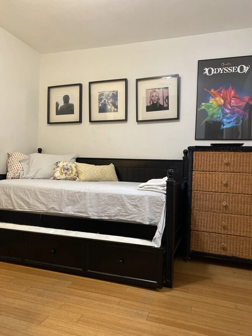 Habitación compartida en apartamento de 3 dormitorios Los Ángeles