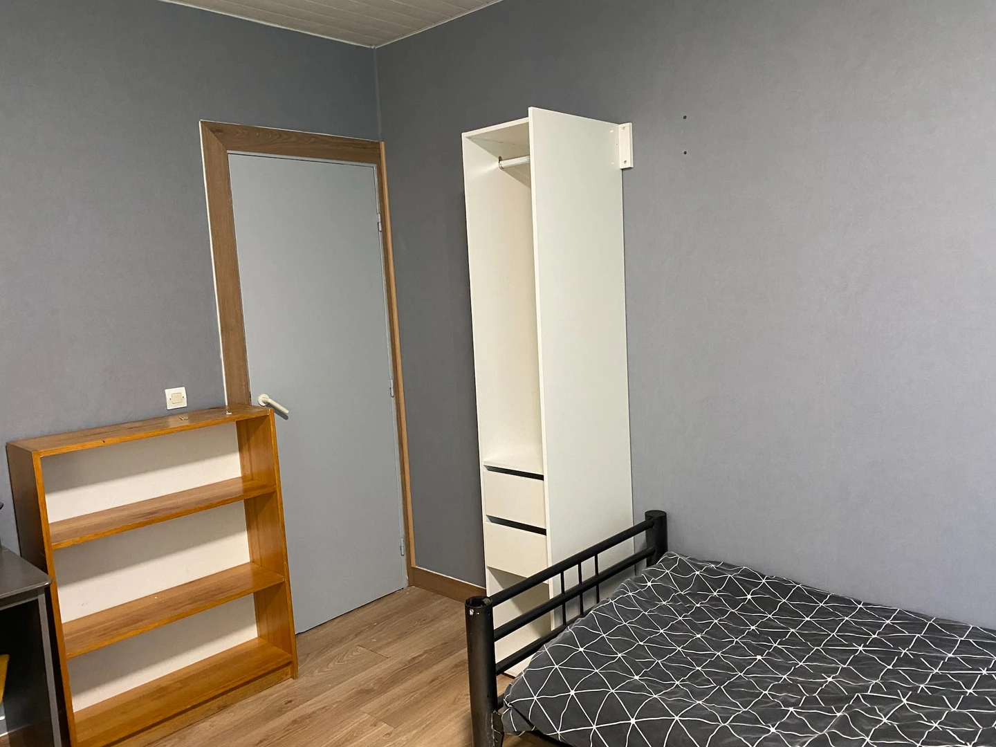 Mehrbettzimmer in 3-Zimmer-Wohnung Paris