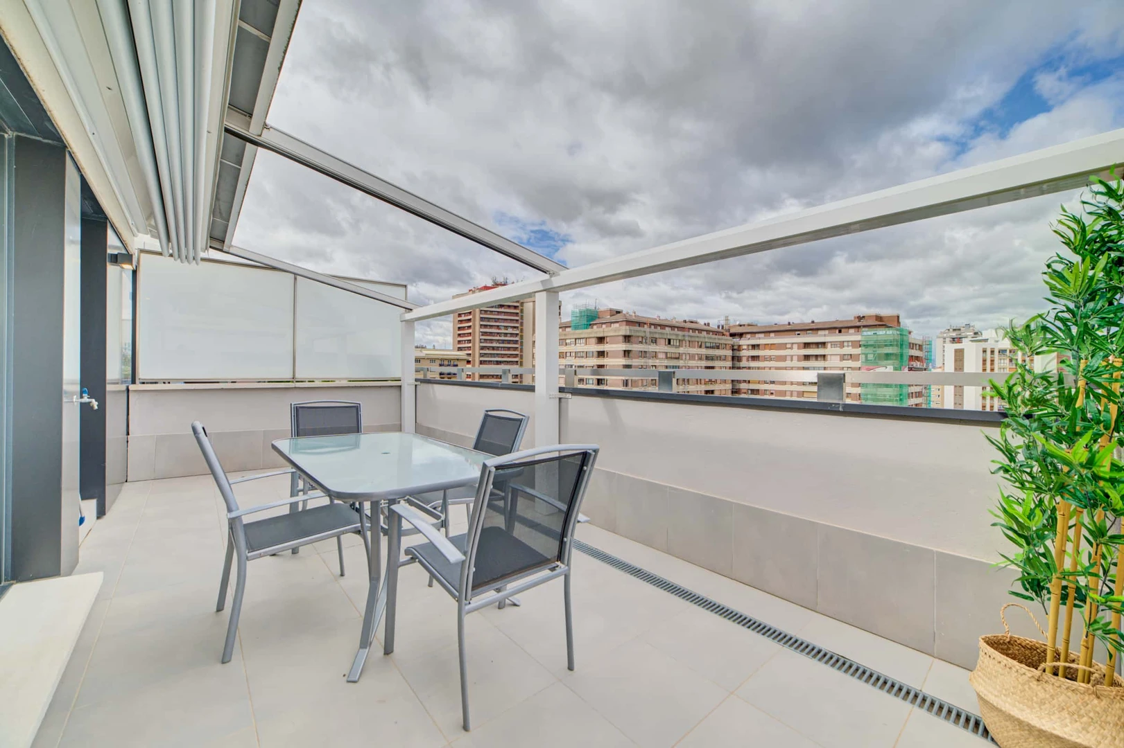 Appartement moderne et lumineux à Pamplona/iruña