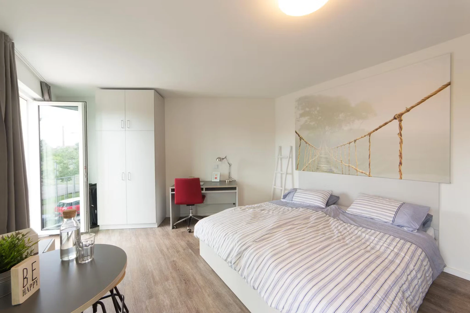 Alojamiento con 3 habitaciones en Hannover