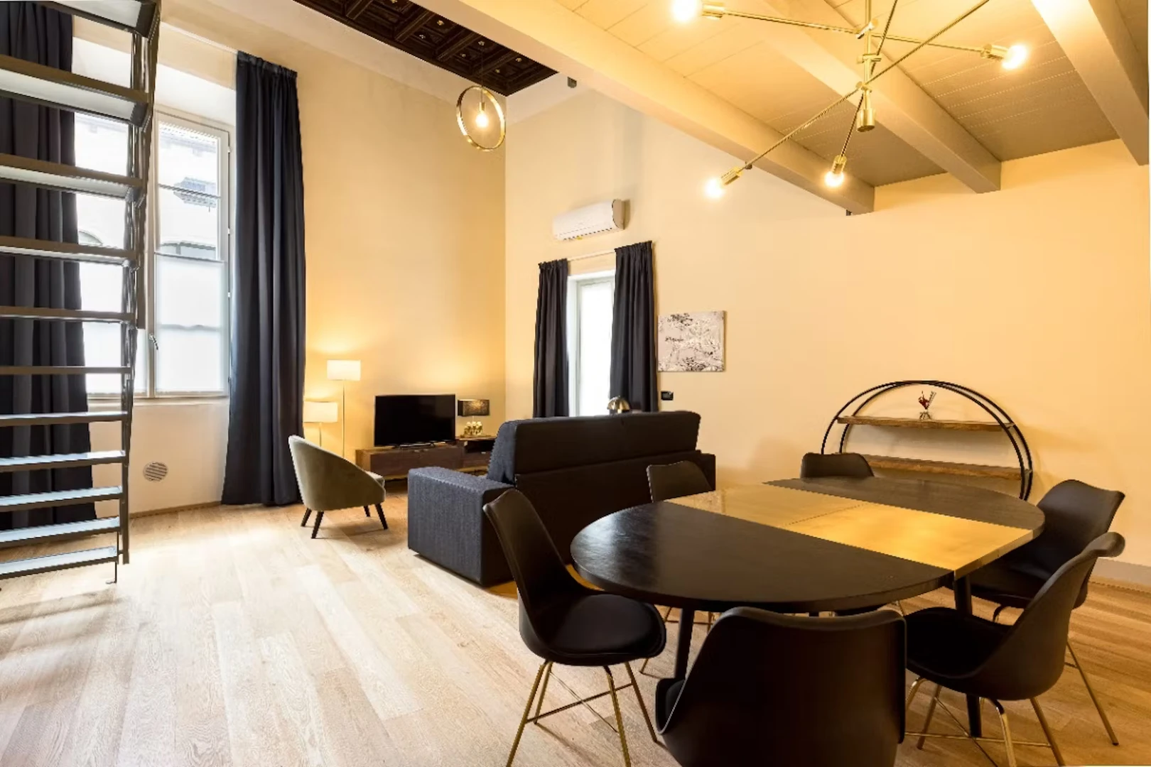 Accommodation in the centre of Como
