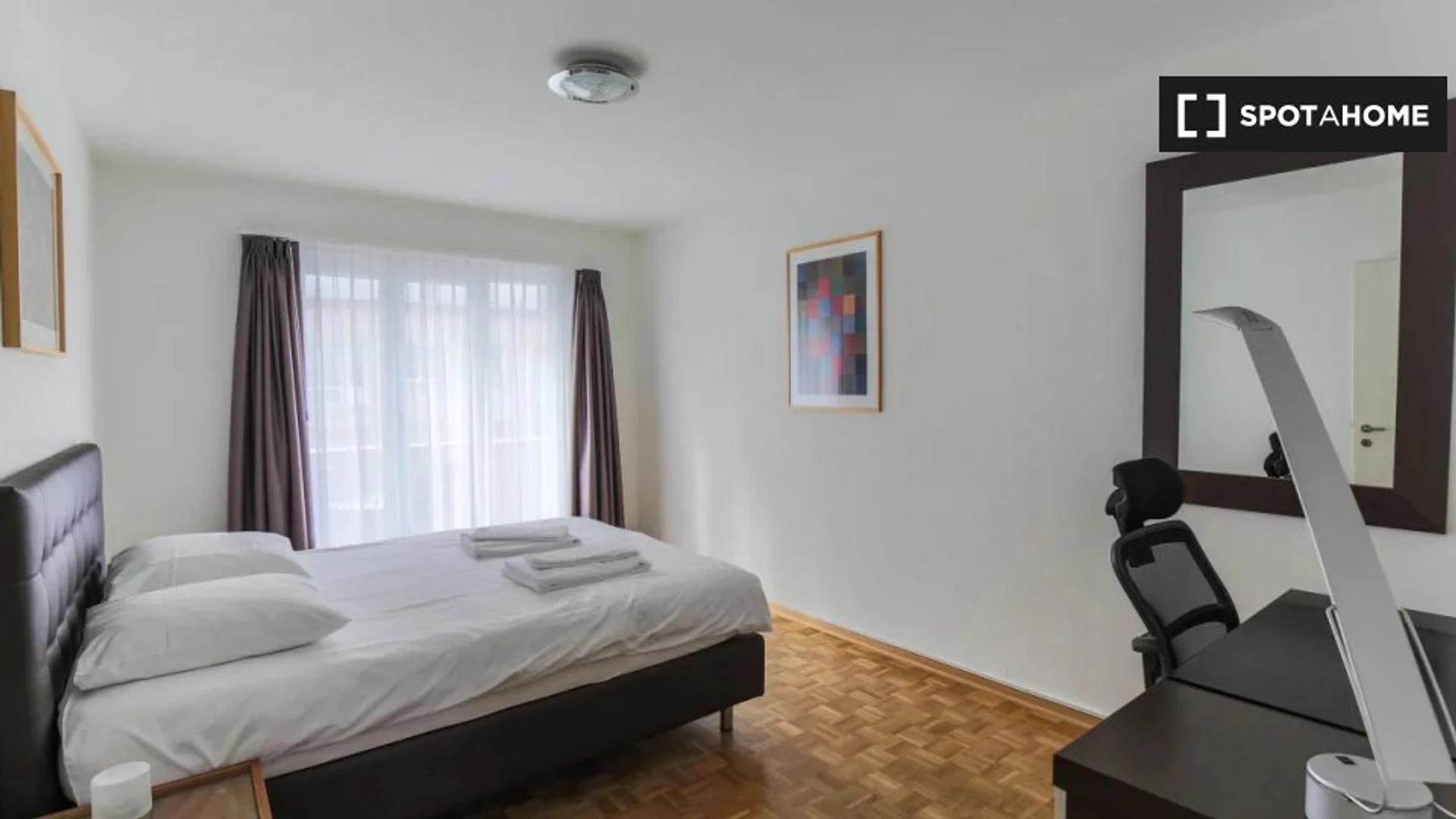 Moderne und helle Wohnung in Zurich