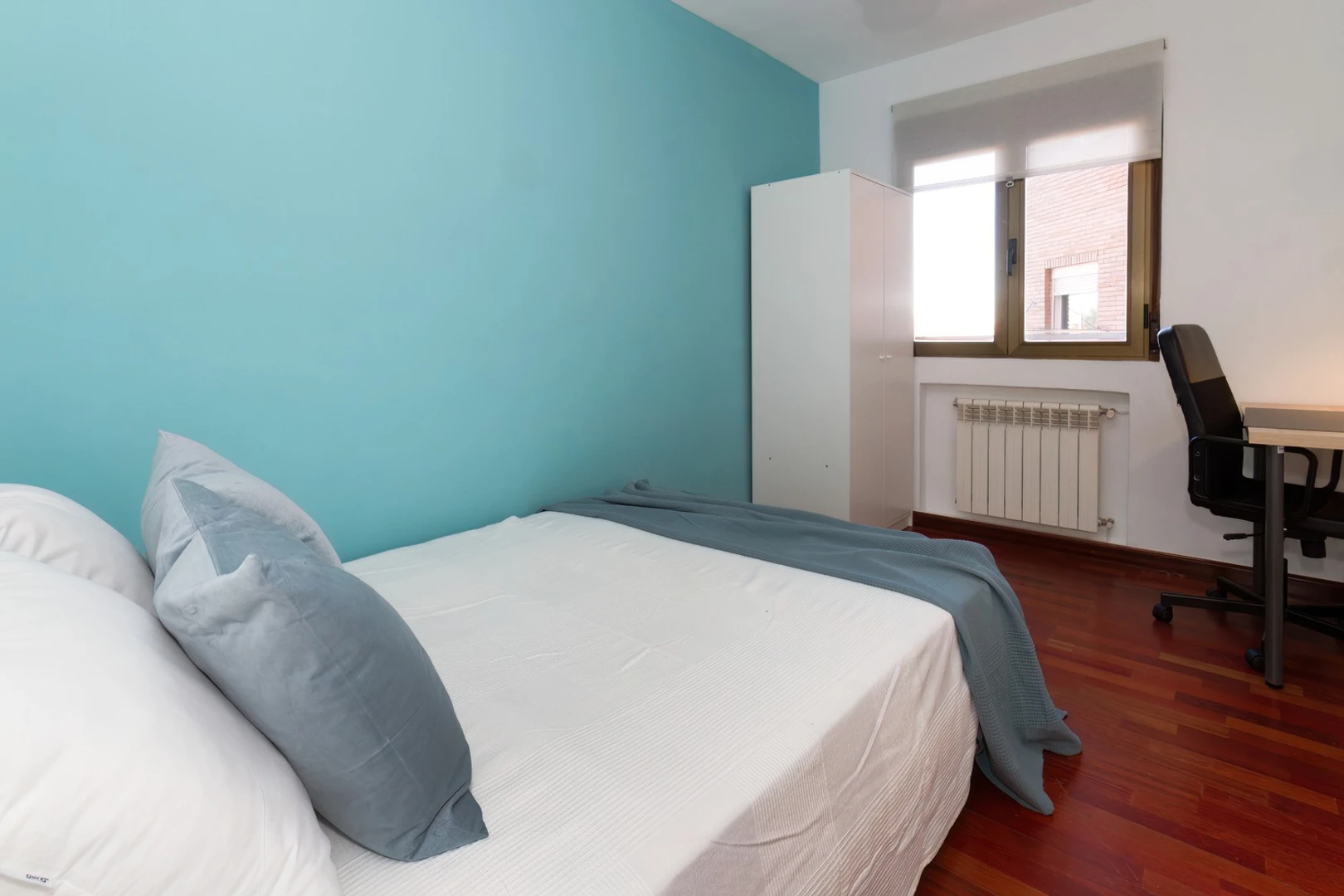 Quarto para alugar com cama de casal em Alcalá De Henares