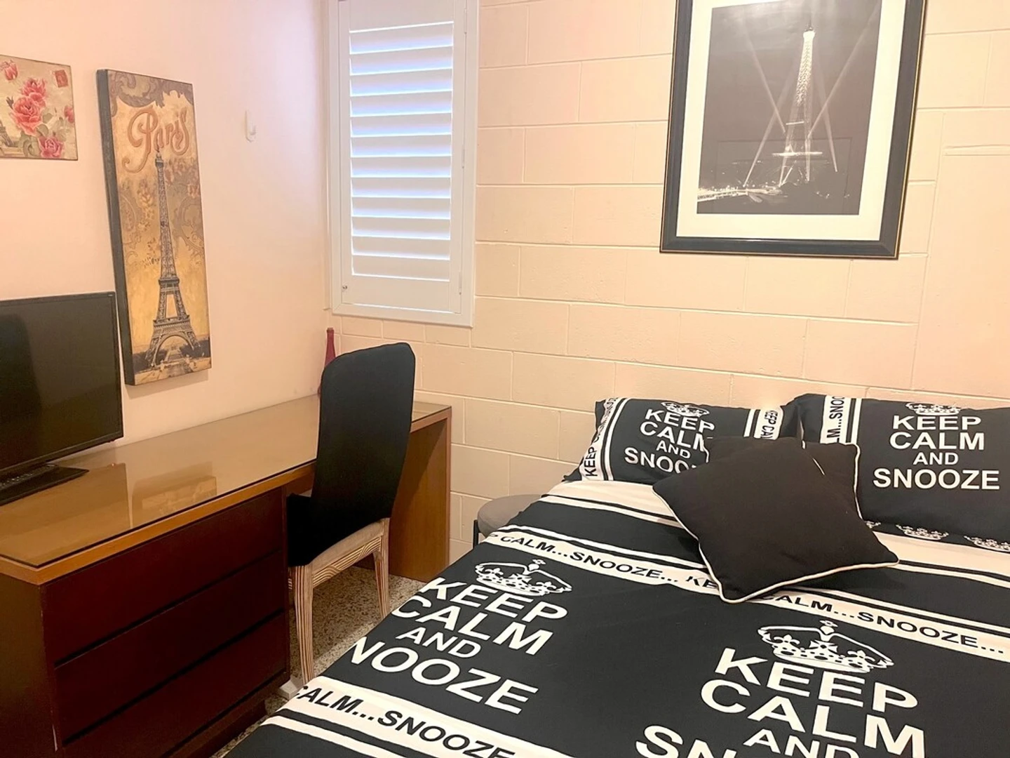 Zimmer mit Doppelbett zu vermieten Gold Coast