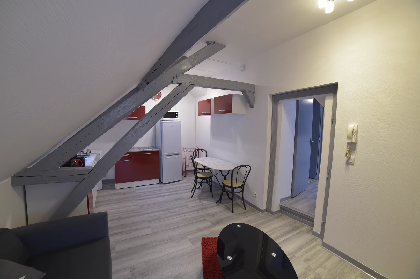 Alojamiento con 3 habitaciones en Troyes