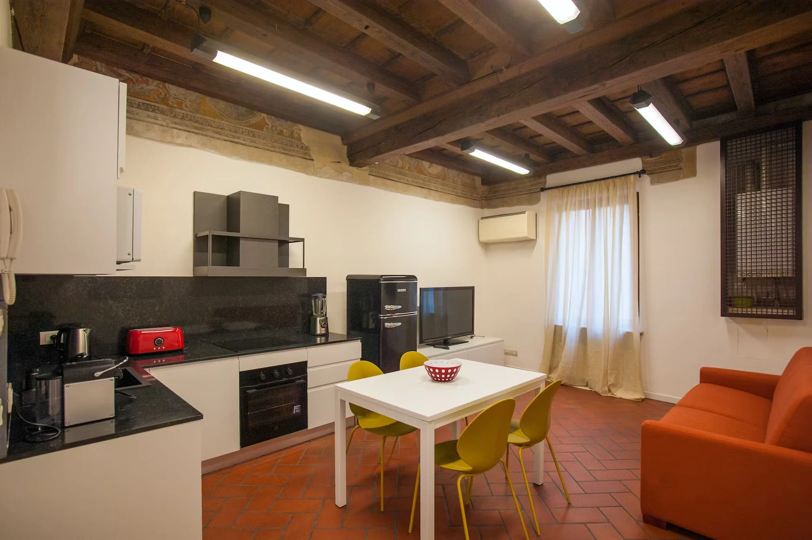 Apartamento moderno y luminoso en Verona